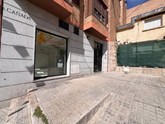Local comercial en Venta en Manzanares El Real