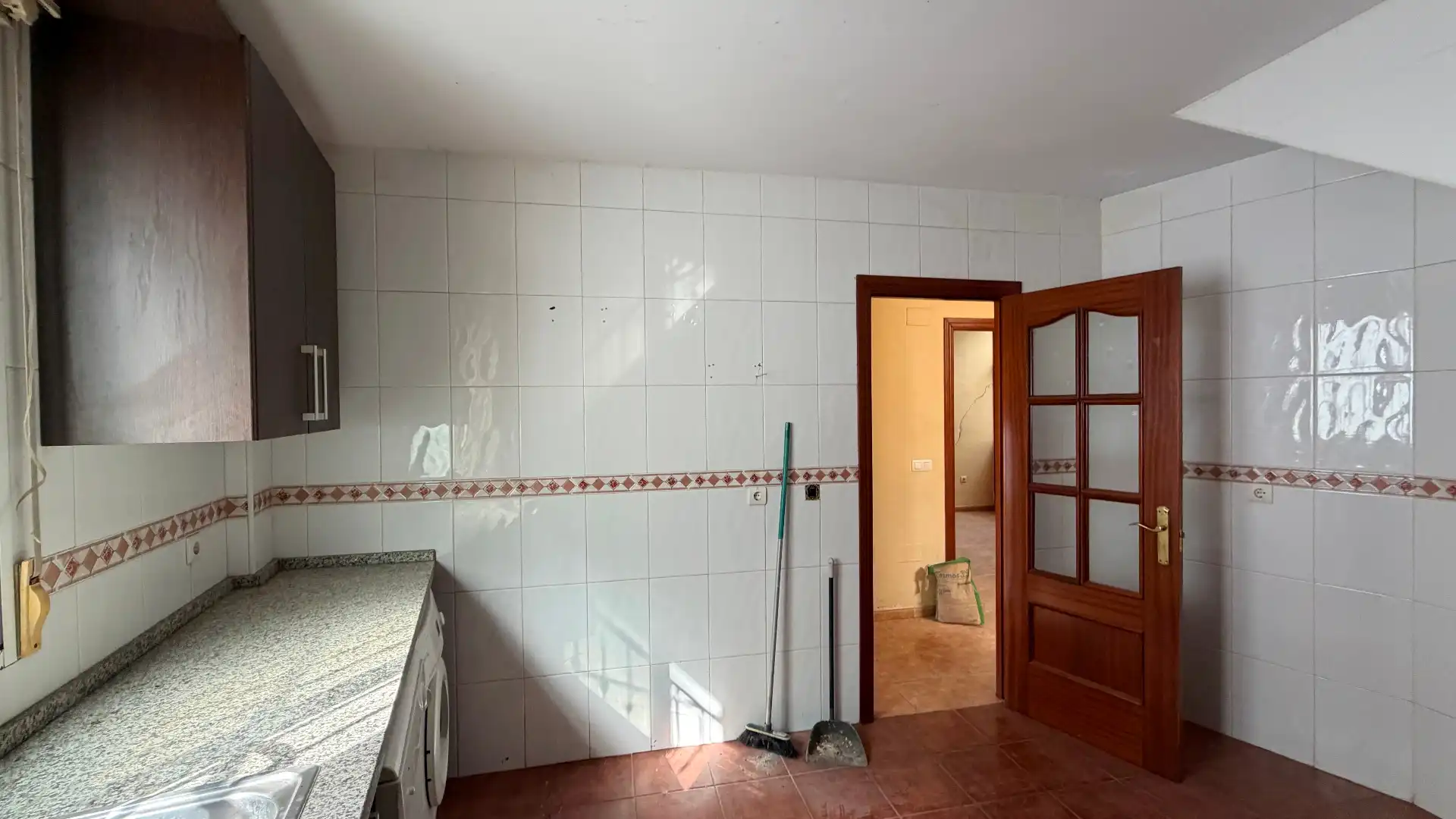 Cuina de Casa adosada en venda en Cártama amb Terrassa i Traster