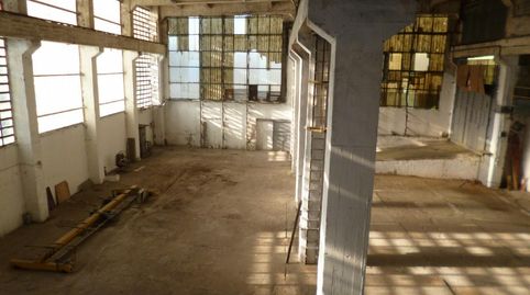 Foto 2 von Fabrikhallen zum Verkauf in Zorrotza, Bilbao