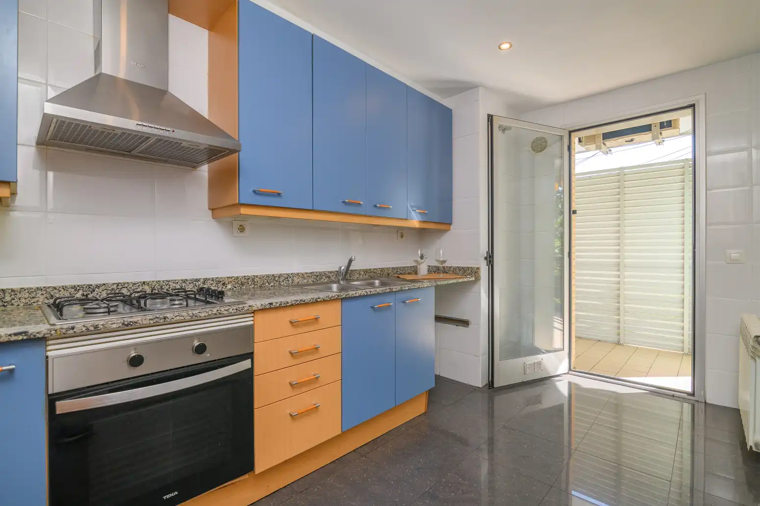 Cocina de Piso en venta en Viladecans con Calefacción, Jardín privado y Parquet