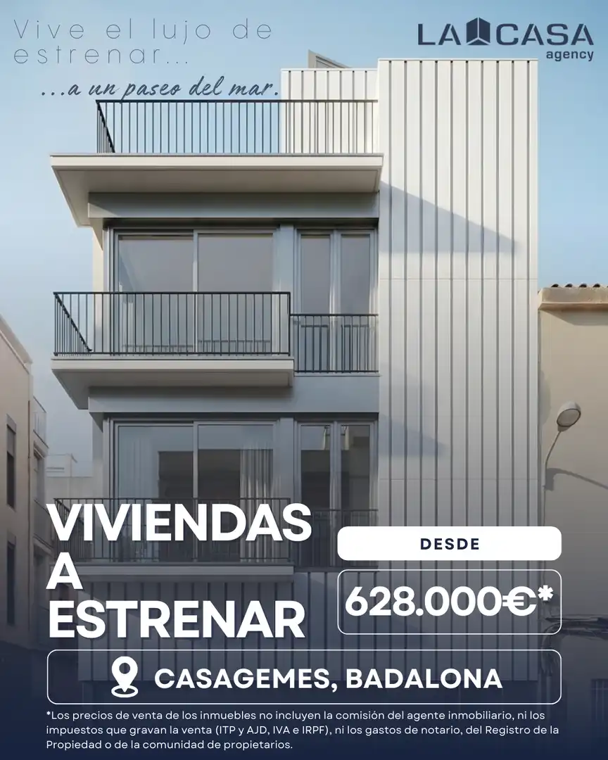 Exterior view of Detached homes for sale in Badalona  with Air Conditioner and Terrace