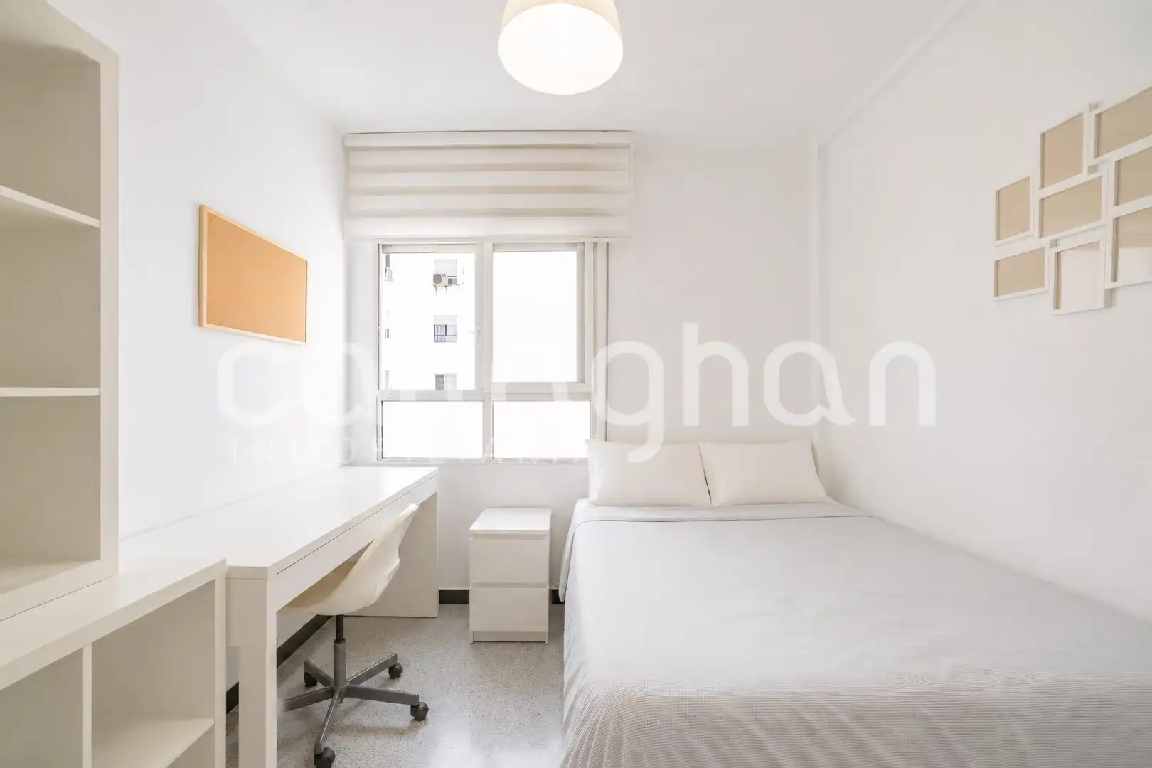 Schlafzimmer von Wohnung zum Verkauf in Valencia mit Möbliert und Balkon