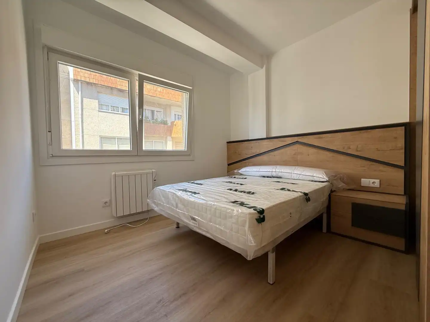 Schlafzimmer von Wohnung zur Miete in Boiro