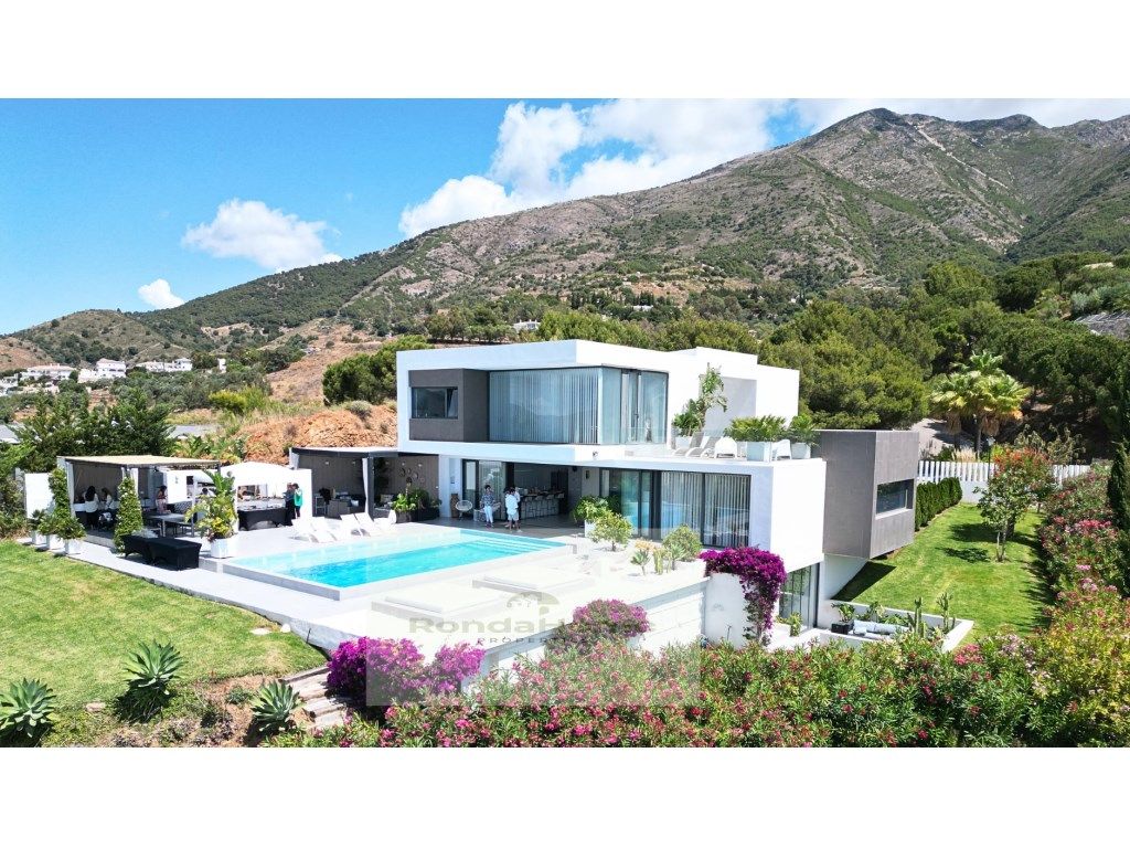 Exterior view of House or chalet to rent in Mijas  with Private garden, Terrace and Swimming Pool