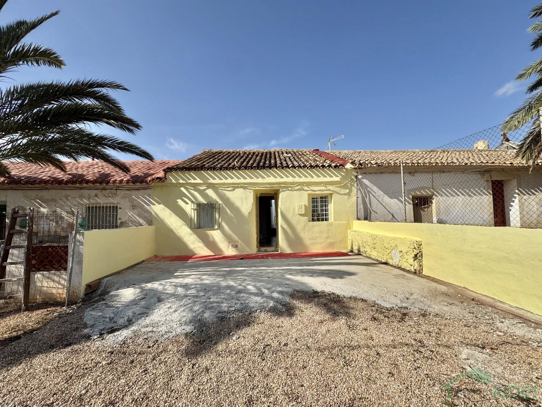 Vista exterior de Casa o xalet en venda en Cartagena amb Aire condicionat i Moblat