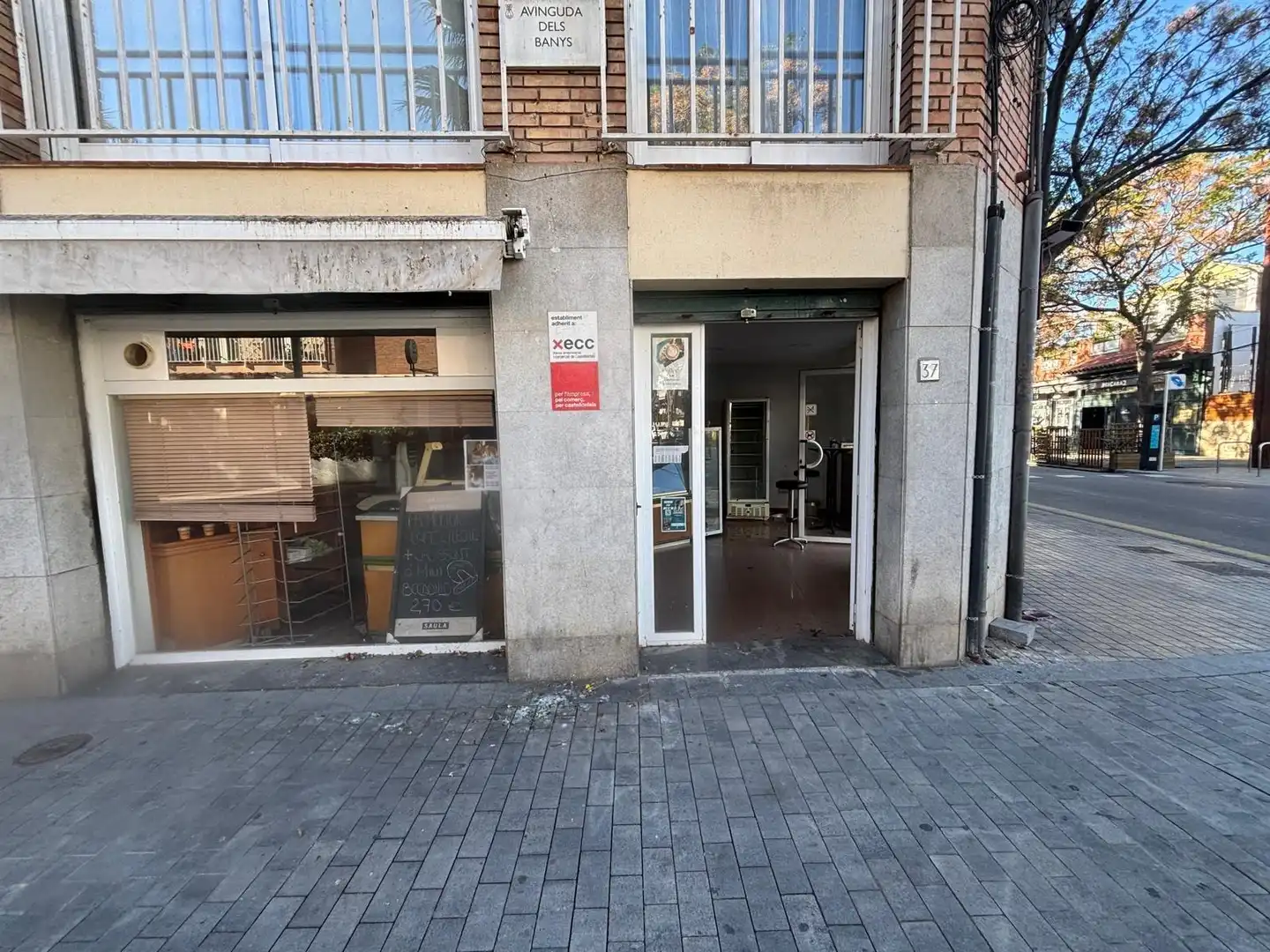 Gewerbefläche zur Miete in Avenida dels Banys, imagen 13