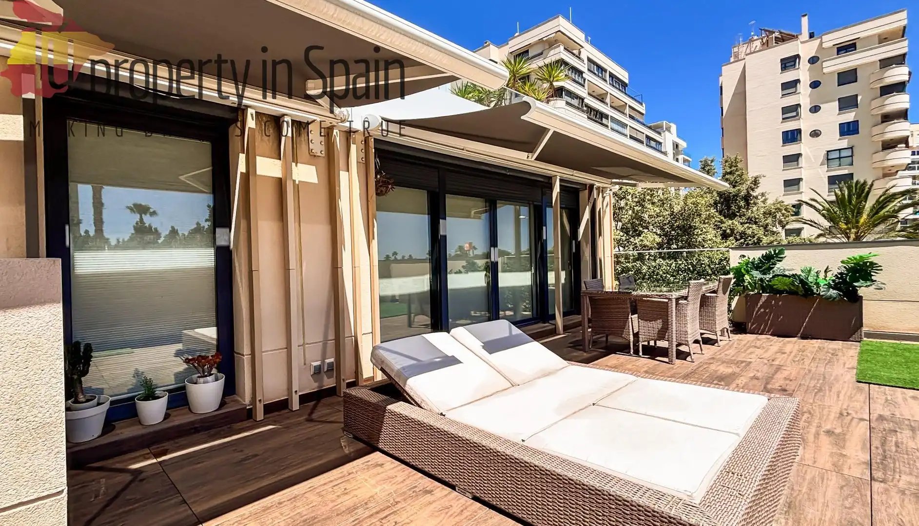 Terraza de Piso para compartir en Alicante / Alacant con Terraza, Amueblado y Piscina comunitaria