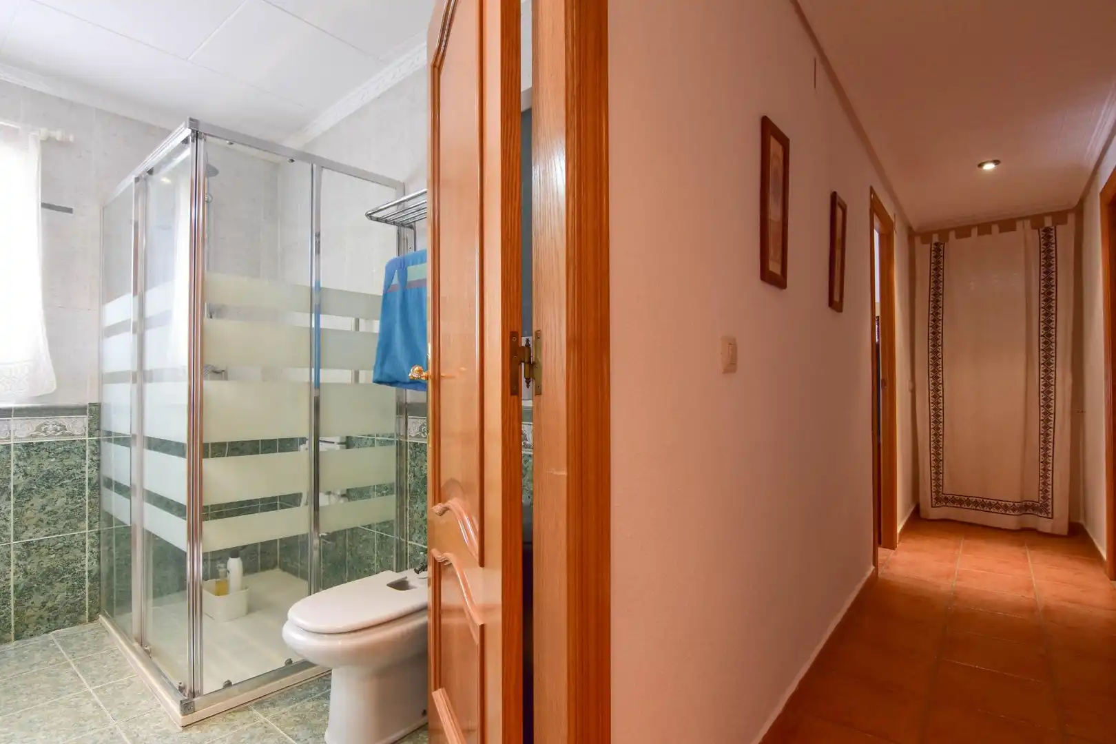 Baño de Casa o chalet en venta en Montserrat con Aire acondicionado, Calefacción y Jardín privado