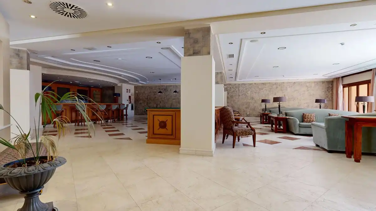 Flat for sale in Estepona  with Air Conditioner, Heating and Terrace