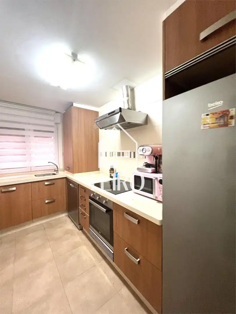 Cuina de Dúplex en venda en Cambados amb Calefacció, Terrassa i Moblat