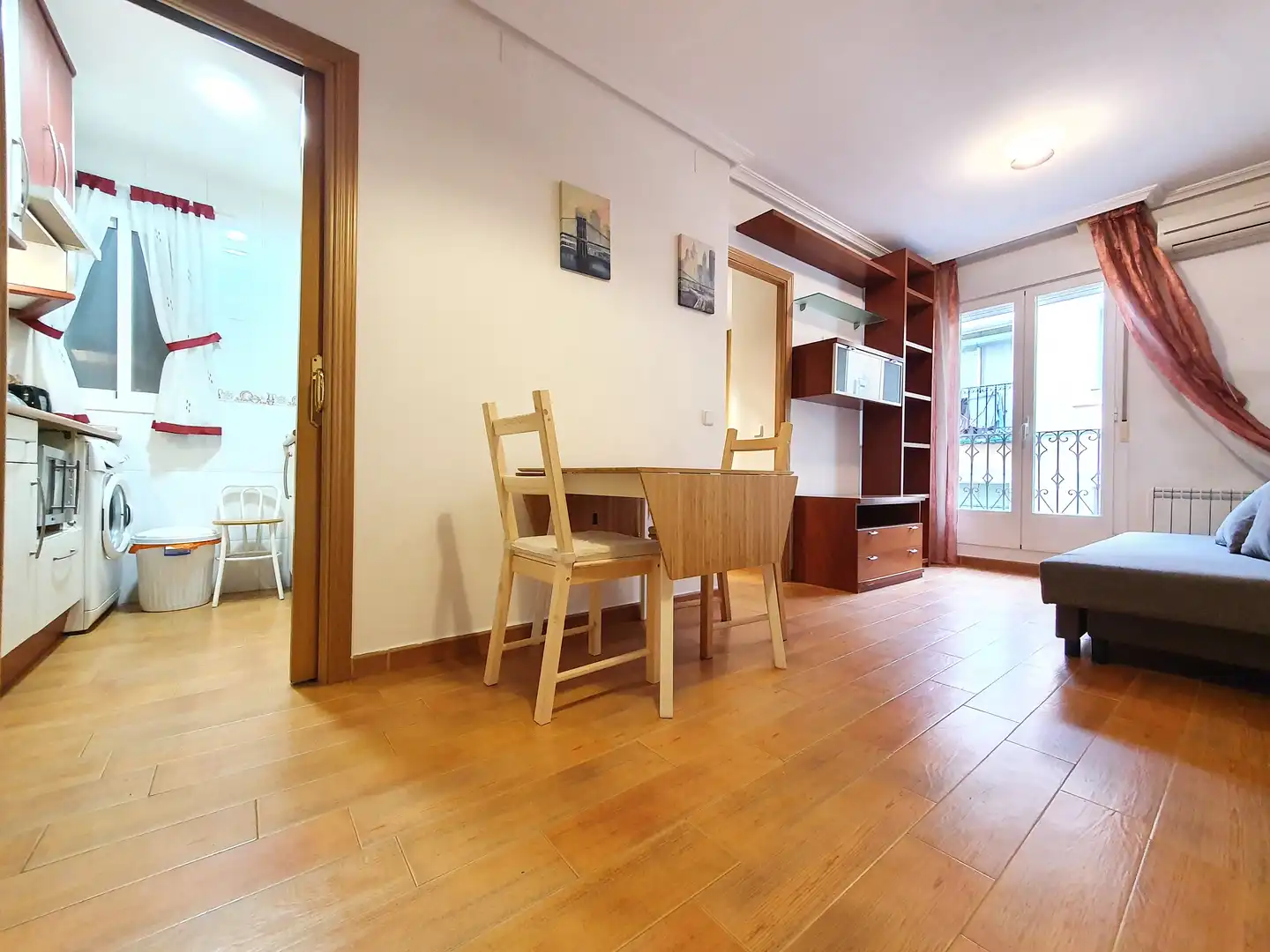 Apartament amb terrassa de lloguer a Plaza del General Vara de Rey