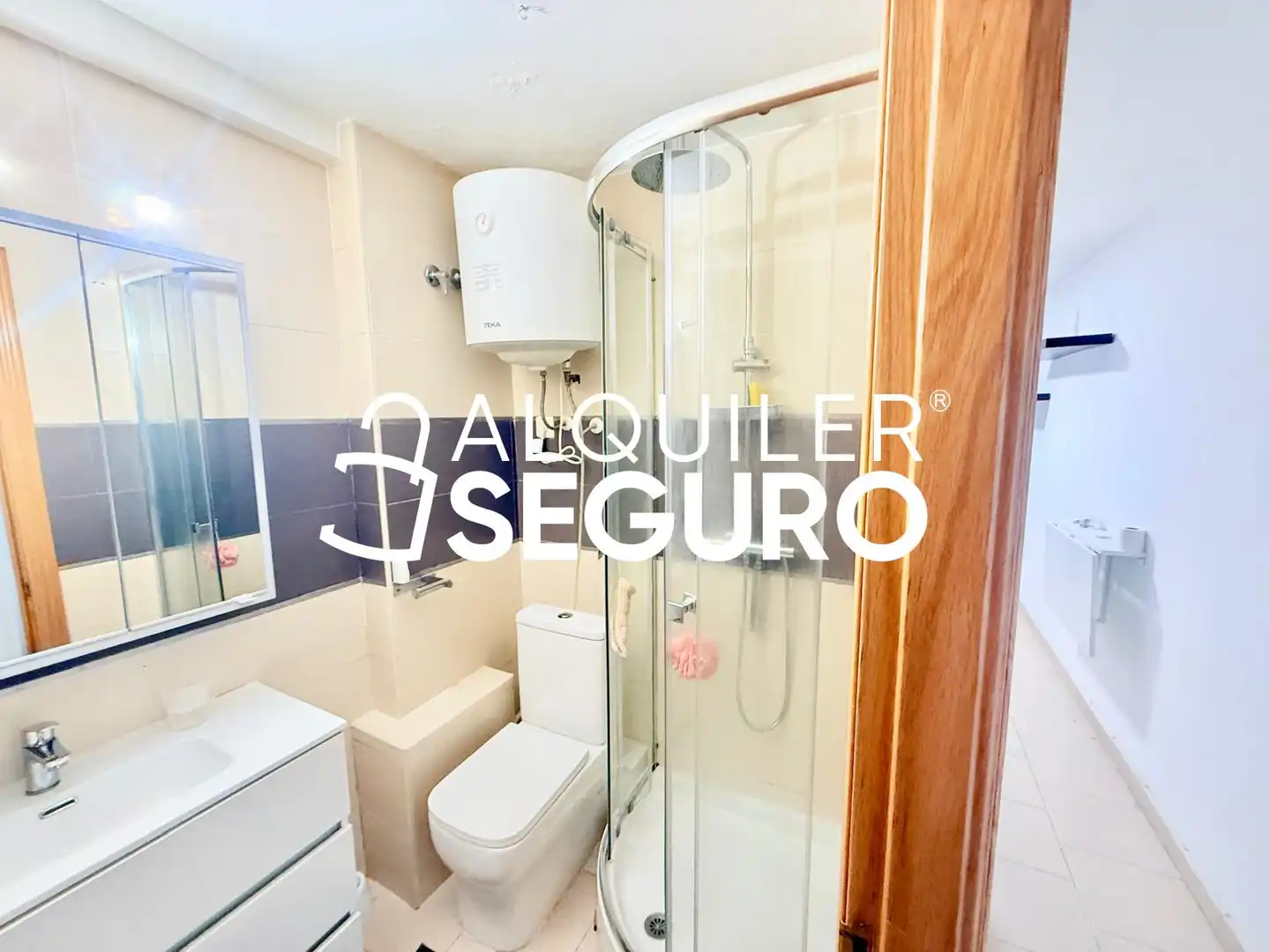 Bathroom of Flat for rent in Tetuán