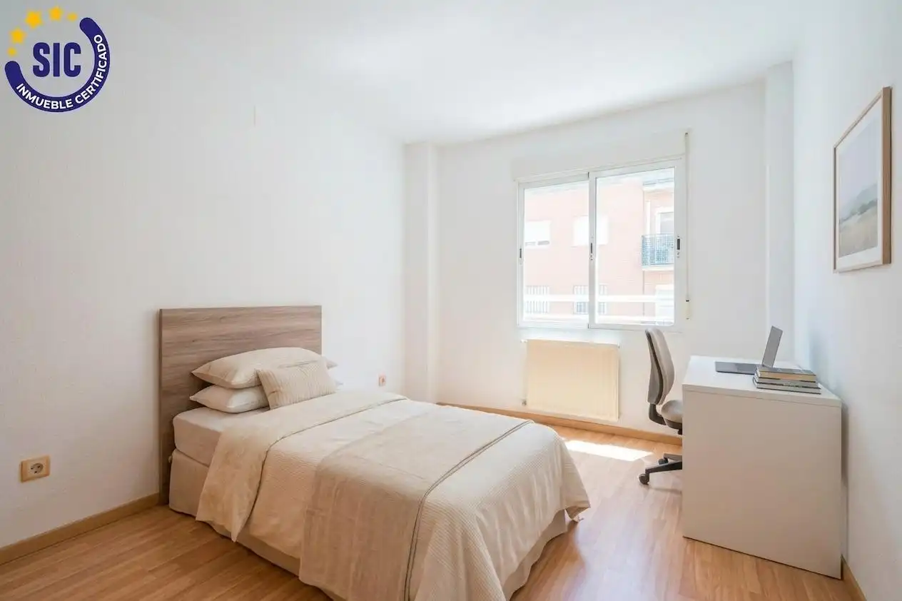Habitación de Piso en venta en Valencia con Aire acondicionado, Calefacción y Terraza