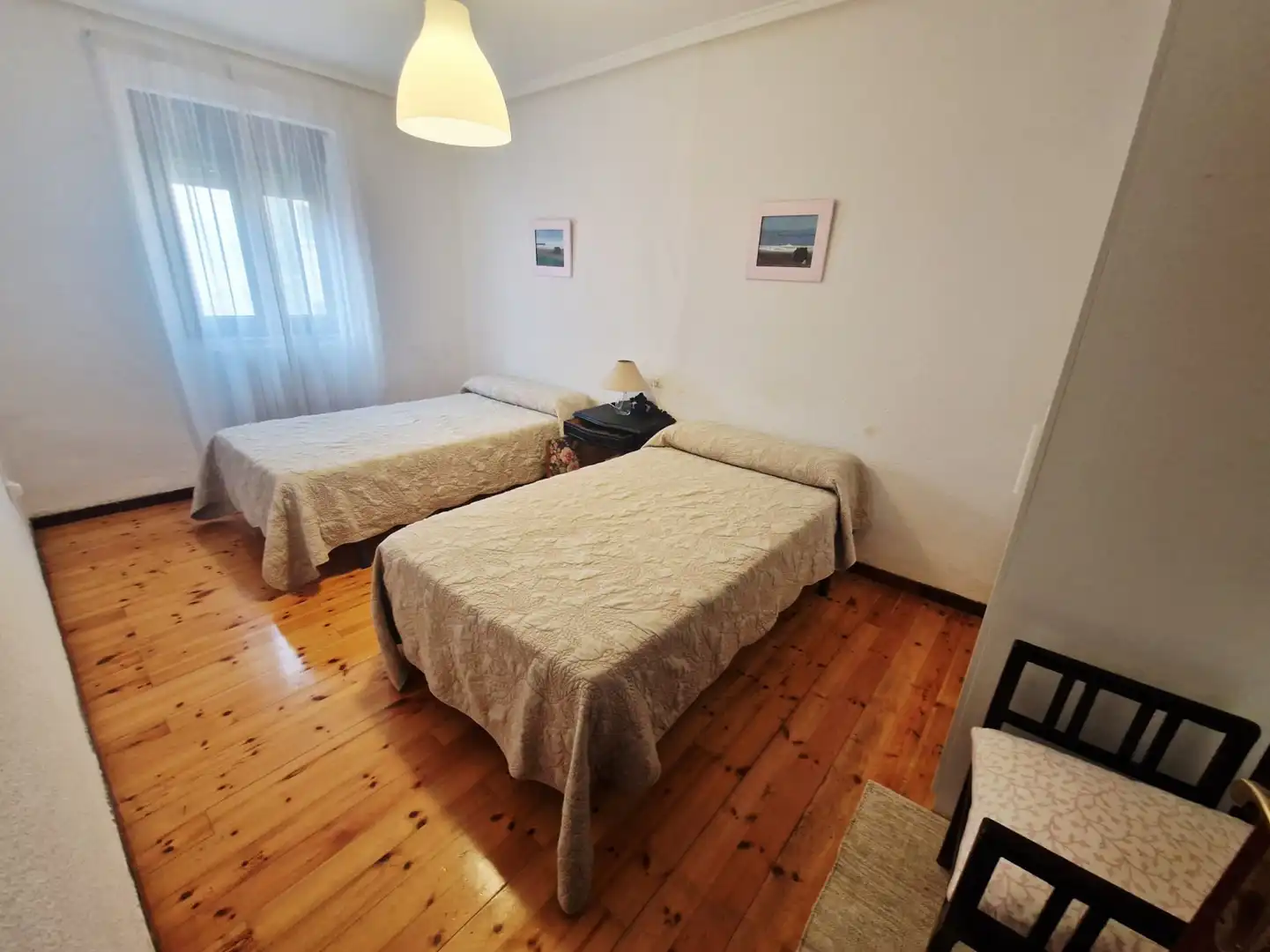 Habitación de Casa adosada en venta en Soto del Barco con Calefacción y Terraza