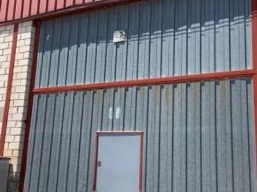 Industrial building for sale in Altos del Olivar - El Caracol