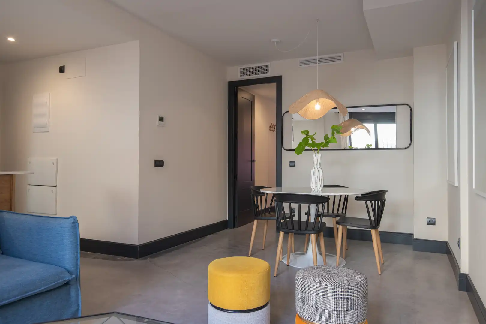 Comedor de Piso de alquiler en Madrid con Aire acondicionado, Calefacción y Amueblado