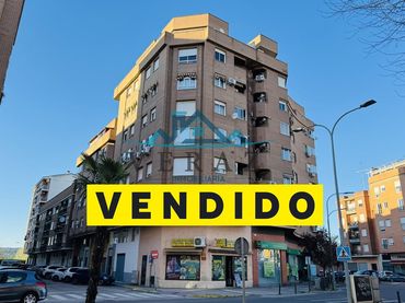 Piso con ascensor en venta en Arias Maldonado