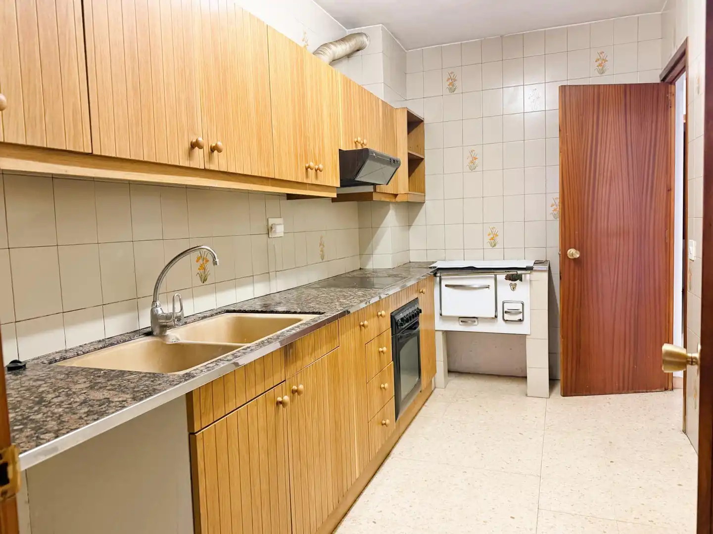 Kitchen of Flat for sale in Bagà, Barcelona