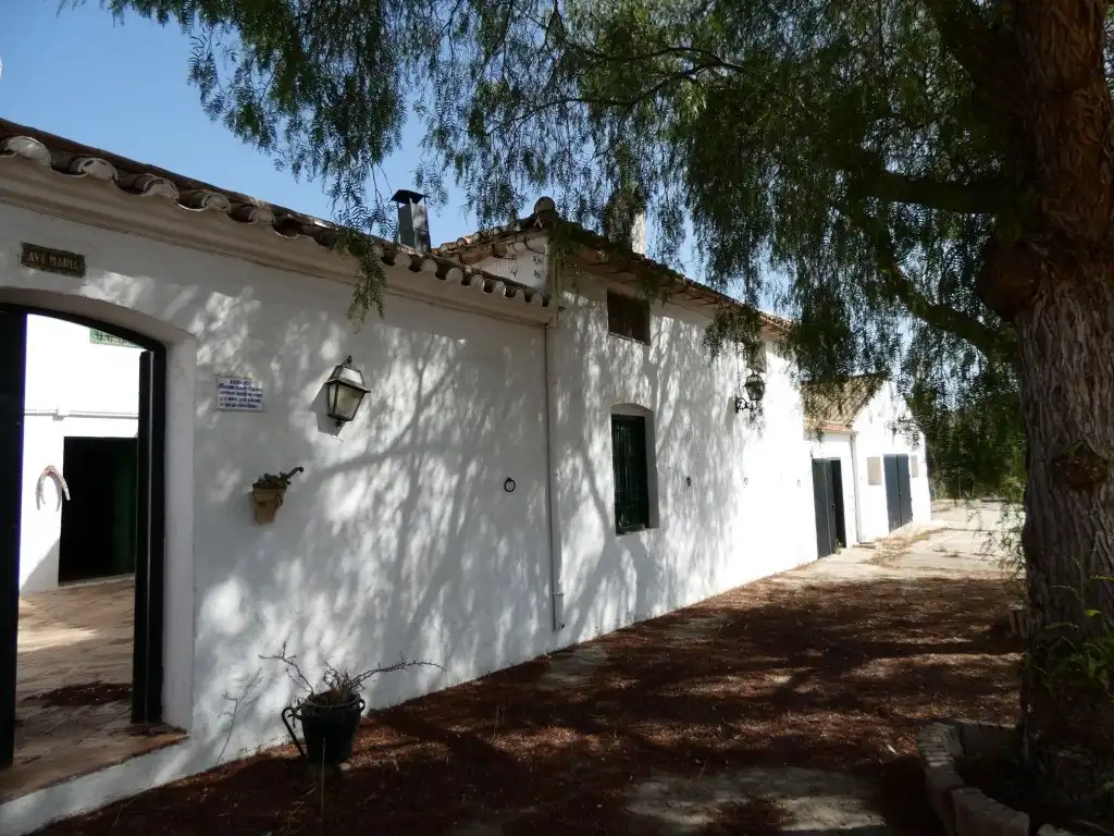 Country homes for sale in Almayate