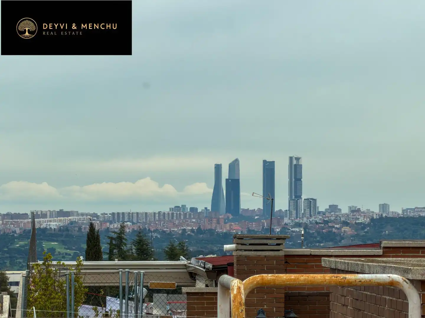 Ático de alquiler en Pozuelo de Alarcón con Aire acondicionado, Jardín privado y Parquet