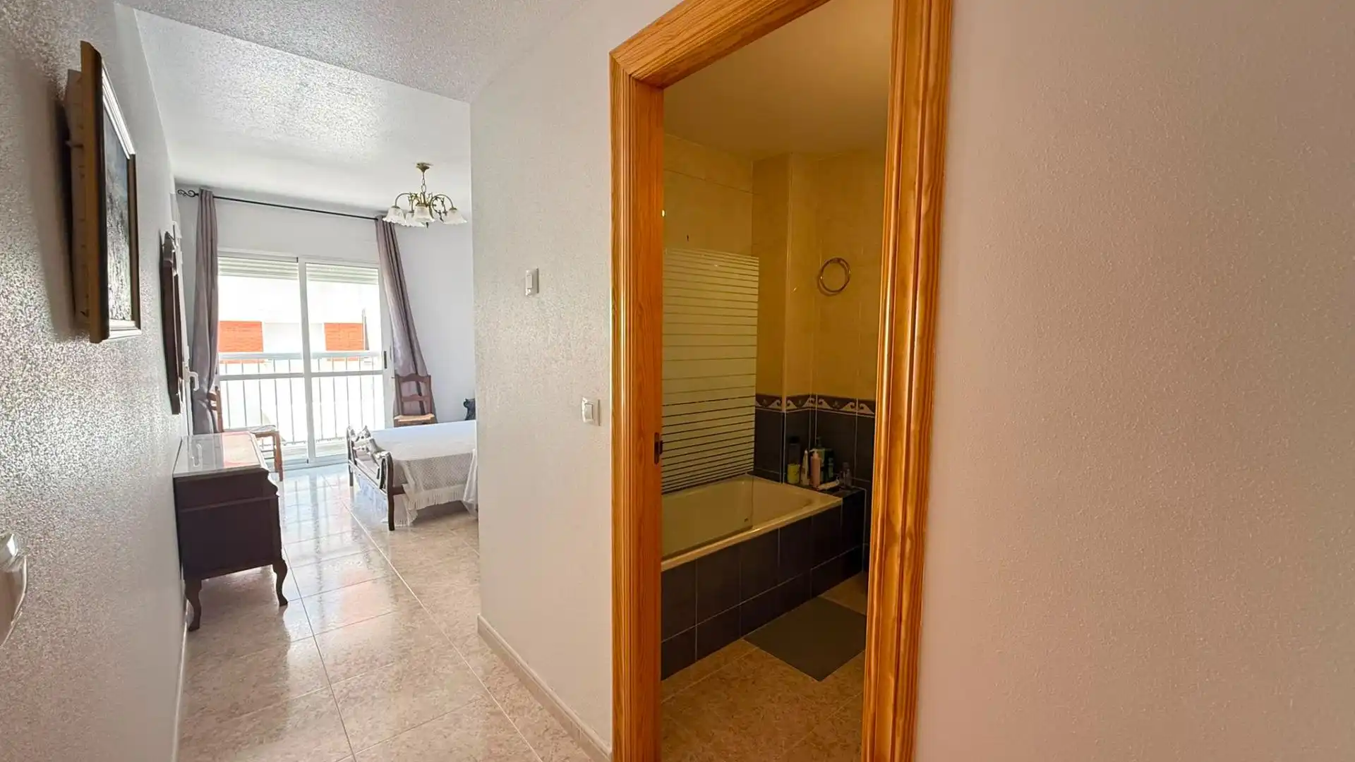 Baño de Piso en venta en Águilas con Aire acondicionado, Calefacción y Terraza