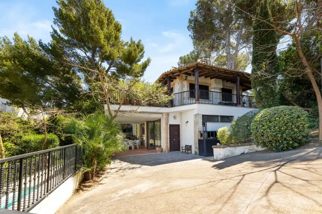 Vista exterior de Casa o xalet en venda en Alcúdia amb Aire condicionat, Jardí privat i Terrassa