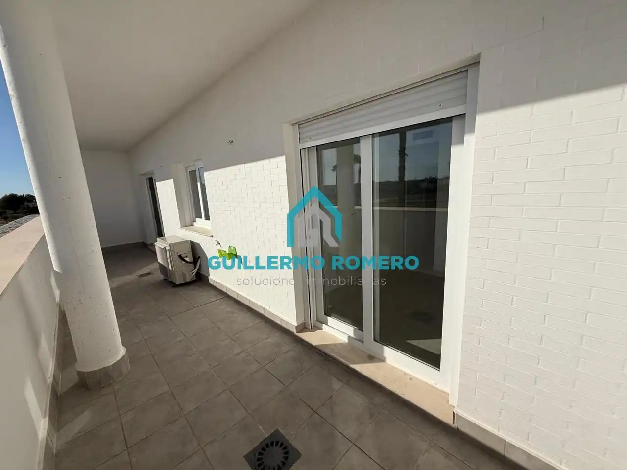 Exterior view of Flat for rent in Gines  with Air Conditioner and Terrace