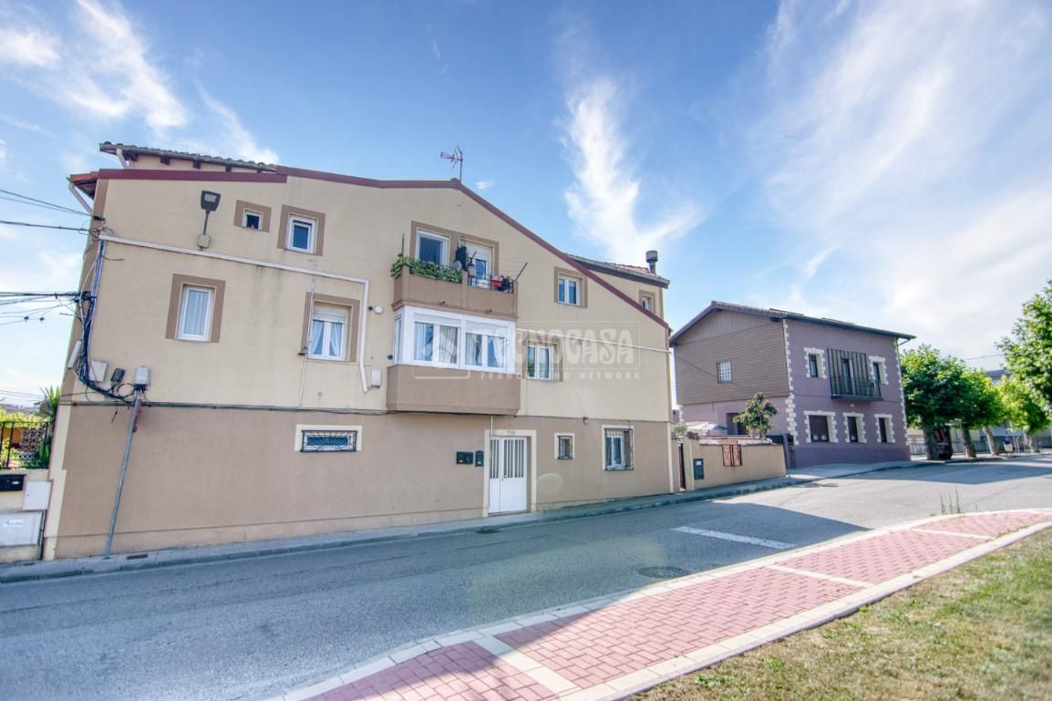 Vista exterior de Piso en venta en Santander con Calefacción y Balcón