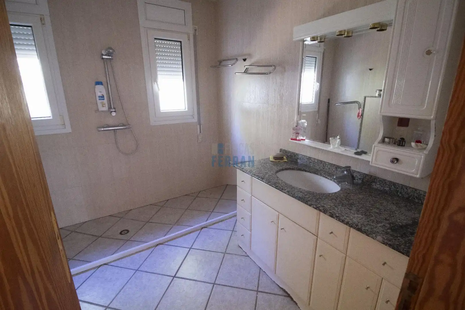 Bany de Casa o xalet en venda en L'Ametlla de Mar  amb Calefacció, Terrassa i Traster