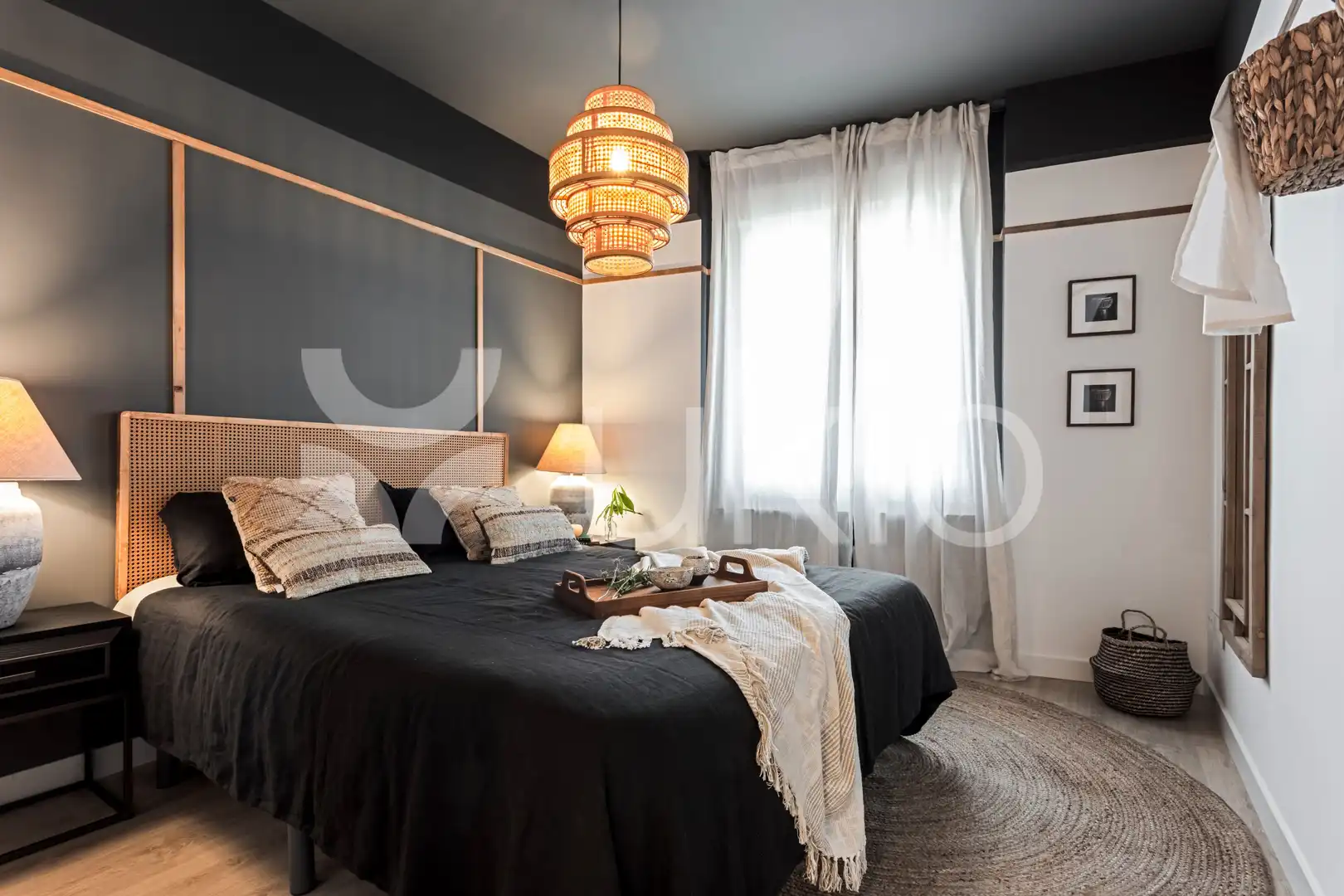 Dormitori de Apartament de lloguer en Madrid amb Aire condicionat, Calefacció i Moblat