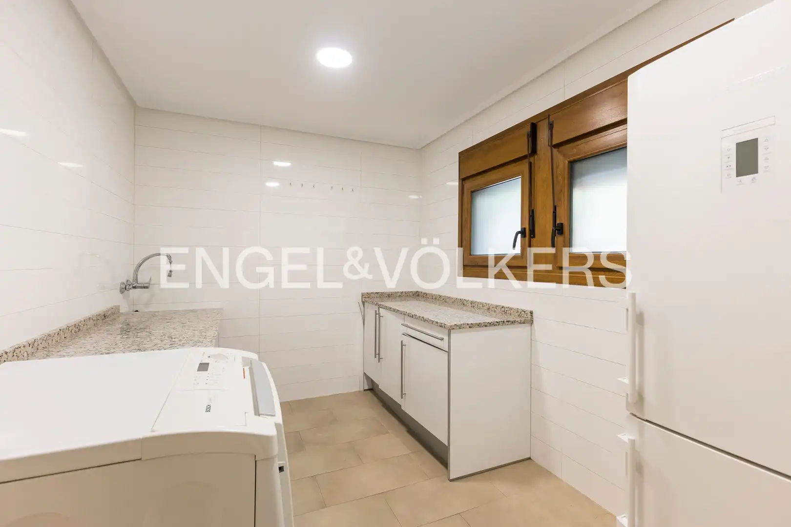 Houses for sale in Madrid  with Air Conditioner, Heating and Private garden