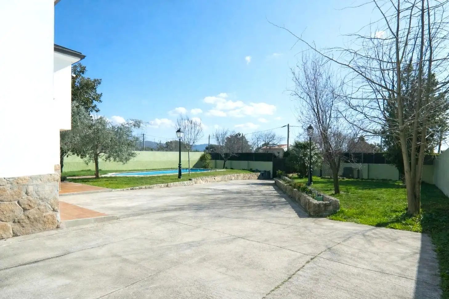 Vista exterior de Casa o chalet en venta en Galapagar con Calefacción y Piscina