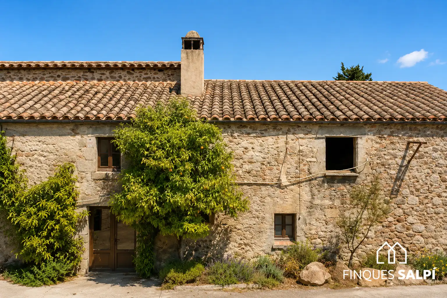 Vista exterior de Finca rústica en venda en Santa Cristina d'Aro amb Jardí privat