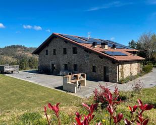 Vista exterior de Finca rústica en venda en Lekeitio amb Aire condicionat, Calefacció i Jardí privat