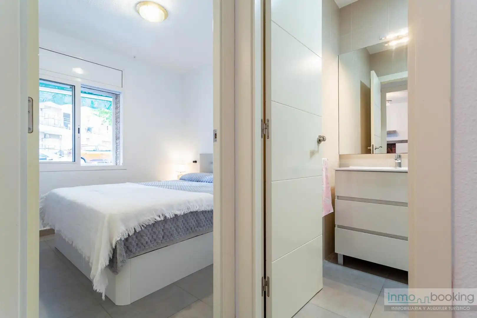Schlafzimmer von Wohnungen zum Verkauf in Salou mit Klimaanlage, Heizung und Terrasse