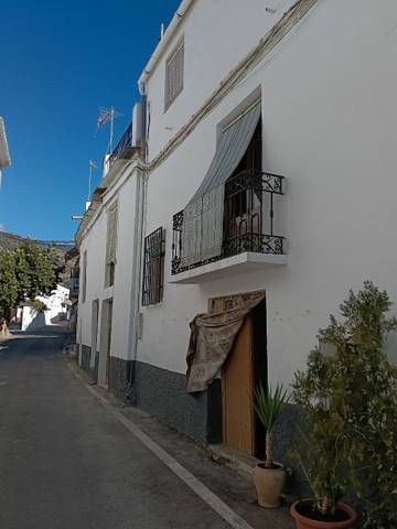 Casa-chalet en Venta en Avenida de la Constitución, 3 en Cádiar