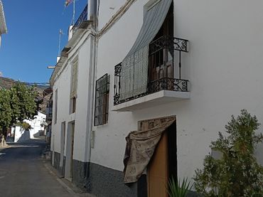 Maison avec balcon à vendre à Avenida de la Constitución 3