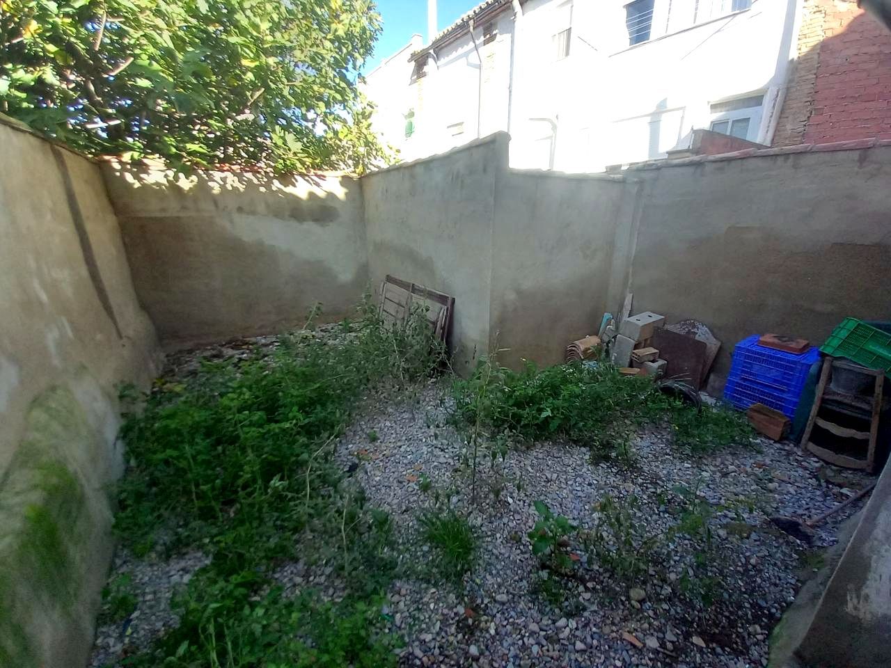 Casa o xalet en venda en Ainzón amb Jardí privat
