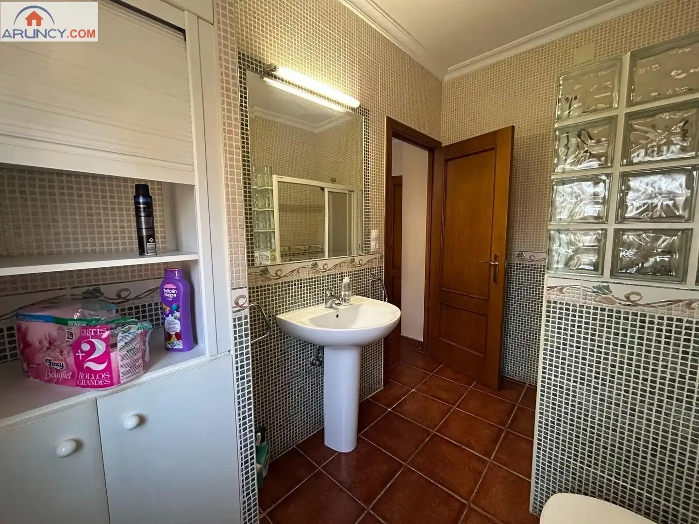 Bathroom of Houses for rent in Alcalá de Guadaira  with Air Conditioner, Private garden and Terrace