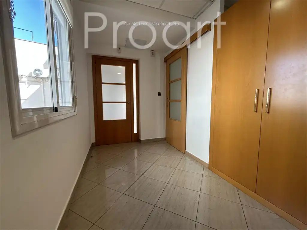 Wohnung zum Verkauf in Granollers mit Klimaanlage, Heizung und Terrasse