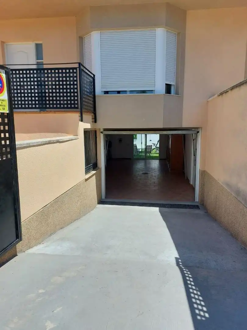 Parking de Casa o chalet en venta en Beneixida con Terraza y Piscina