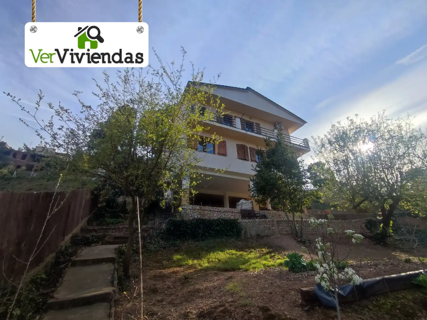 Vista exterior de Casa o chalet en venta en Vallirana con Aire acondicionado, Calefacción y Jardín privado