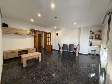Piso con balcón en venta en Parque de la Bombilla
