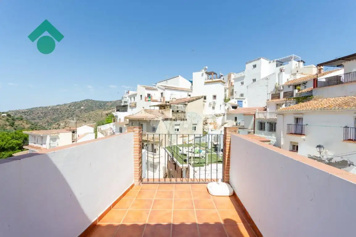 Piso en venta en Sayalonga
