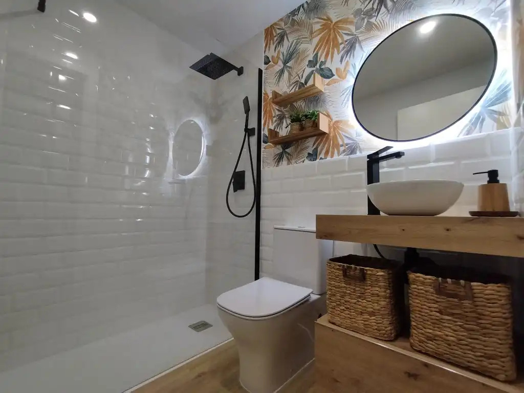 Baño de Estudio en venta en Castellón de la Plana / Castelló de la Plana con Aire acondicionado
