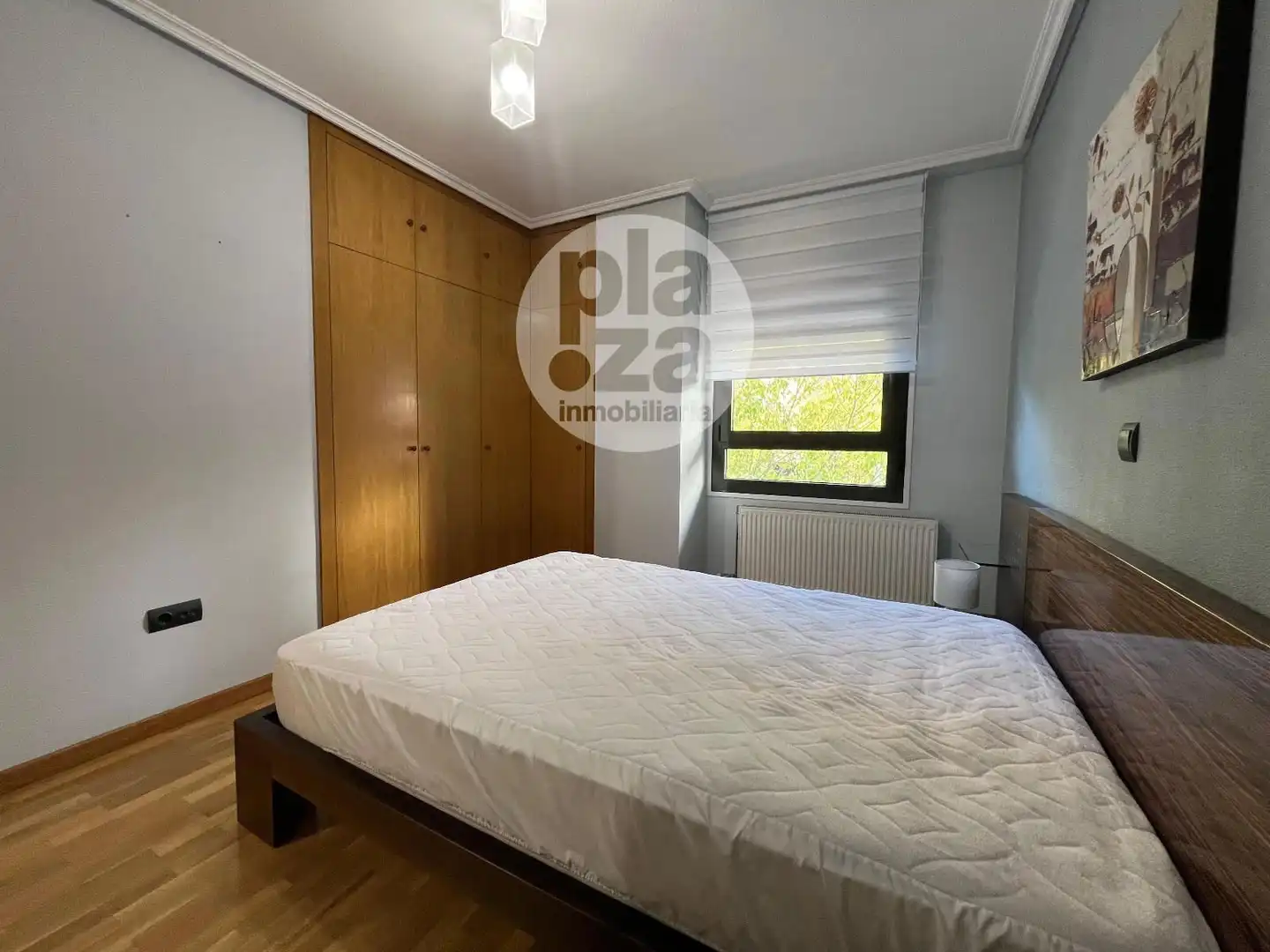 Schlafzimmer von Wohnung zur Miete in Burgos mit Heizung, Terrasse und Möbliert