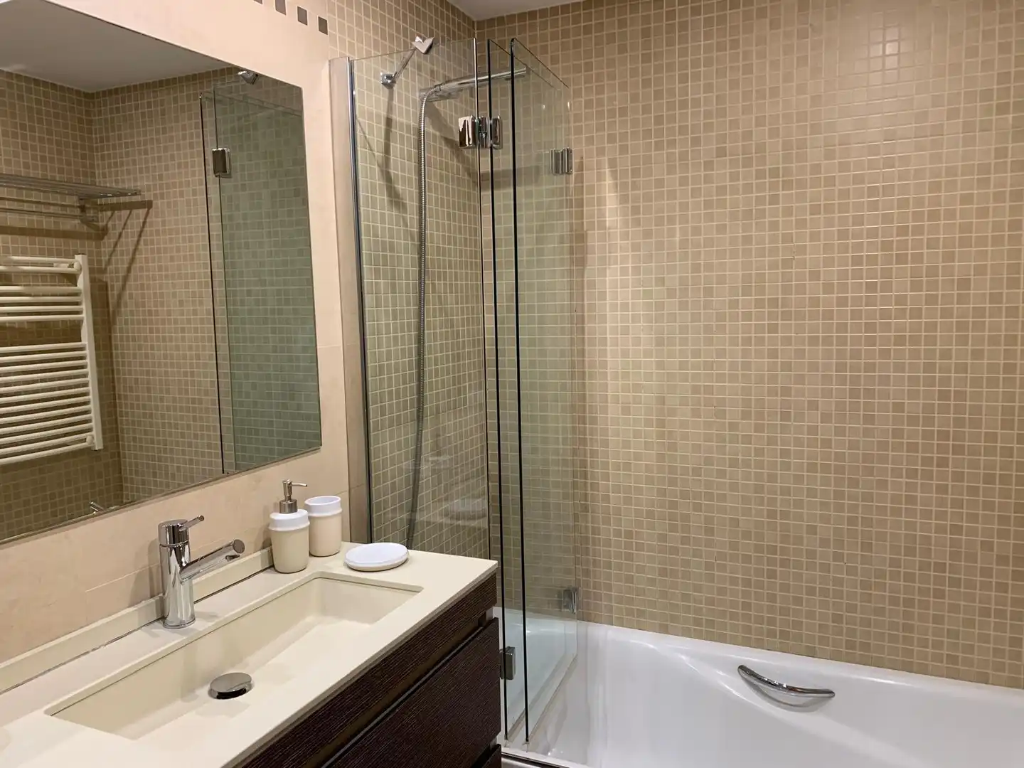 Badezimmer von Wohnungen zur Miete in Ronda
