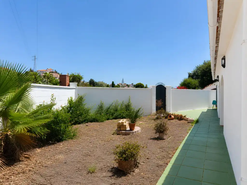 Jardí de Casa o xalet en venda en Fuengirola amb Jardí privat, Terrassa i Balcó