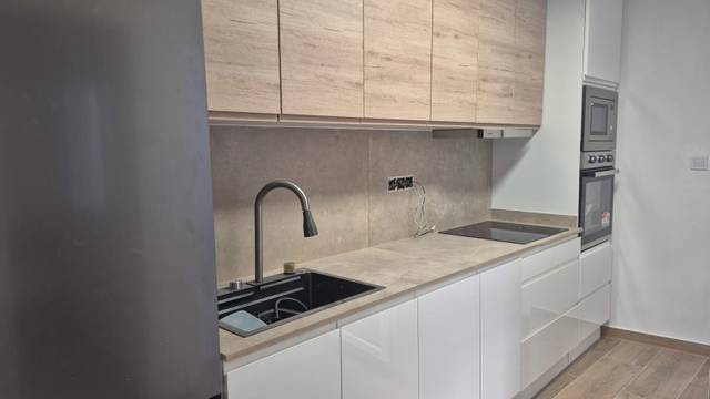 Piso en Venta en Plaza el Rollo, 18a en Maestro Carrascosa - Banda de Música