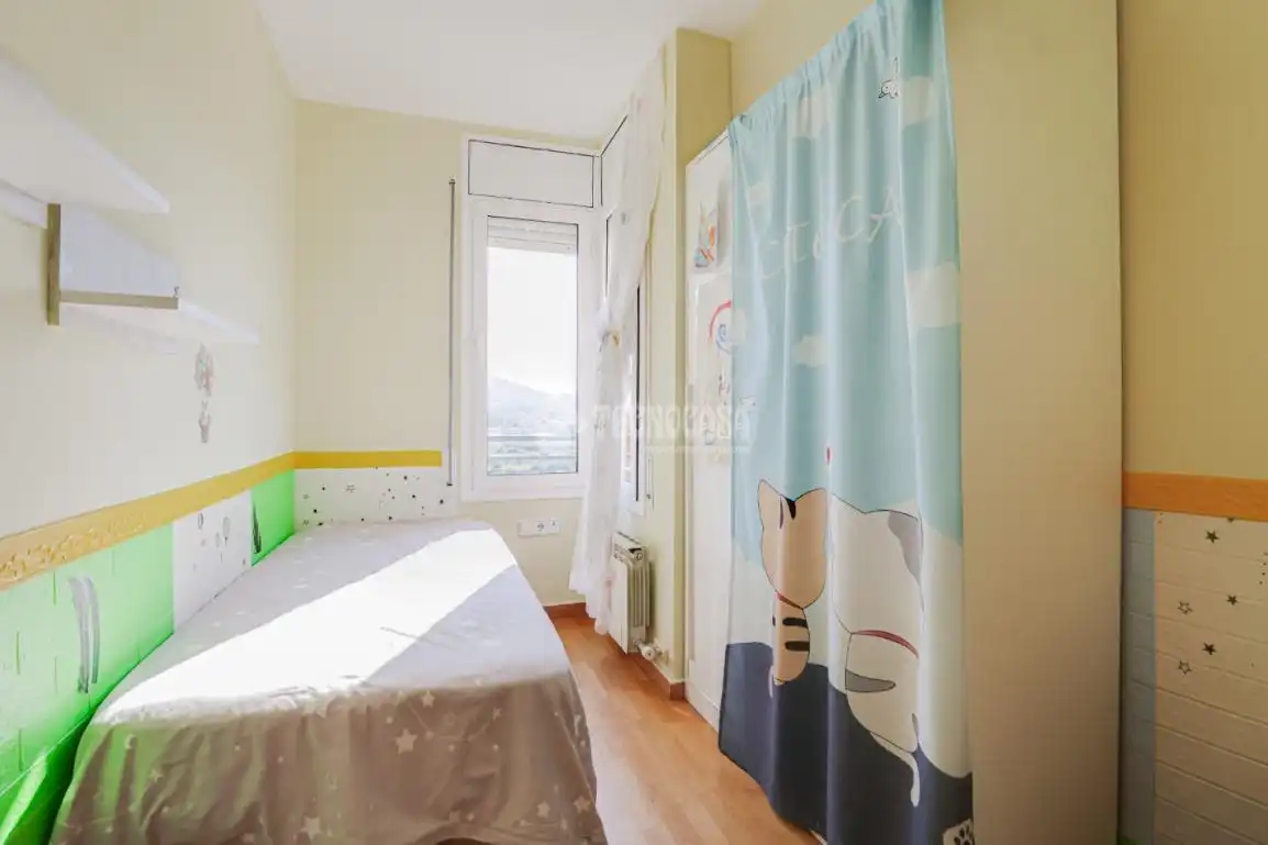 Habitación de Piso en venta en Sant Feliu de Llobregat con Aire acondicionado y Balcón
